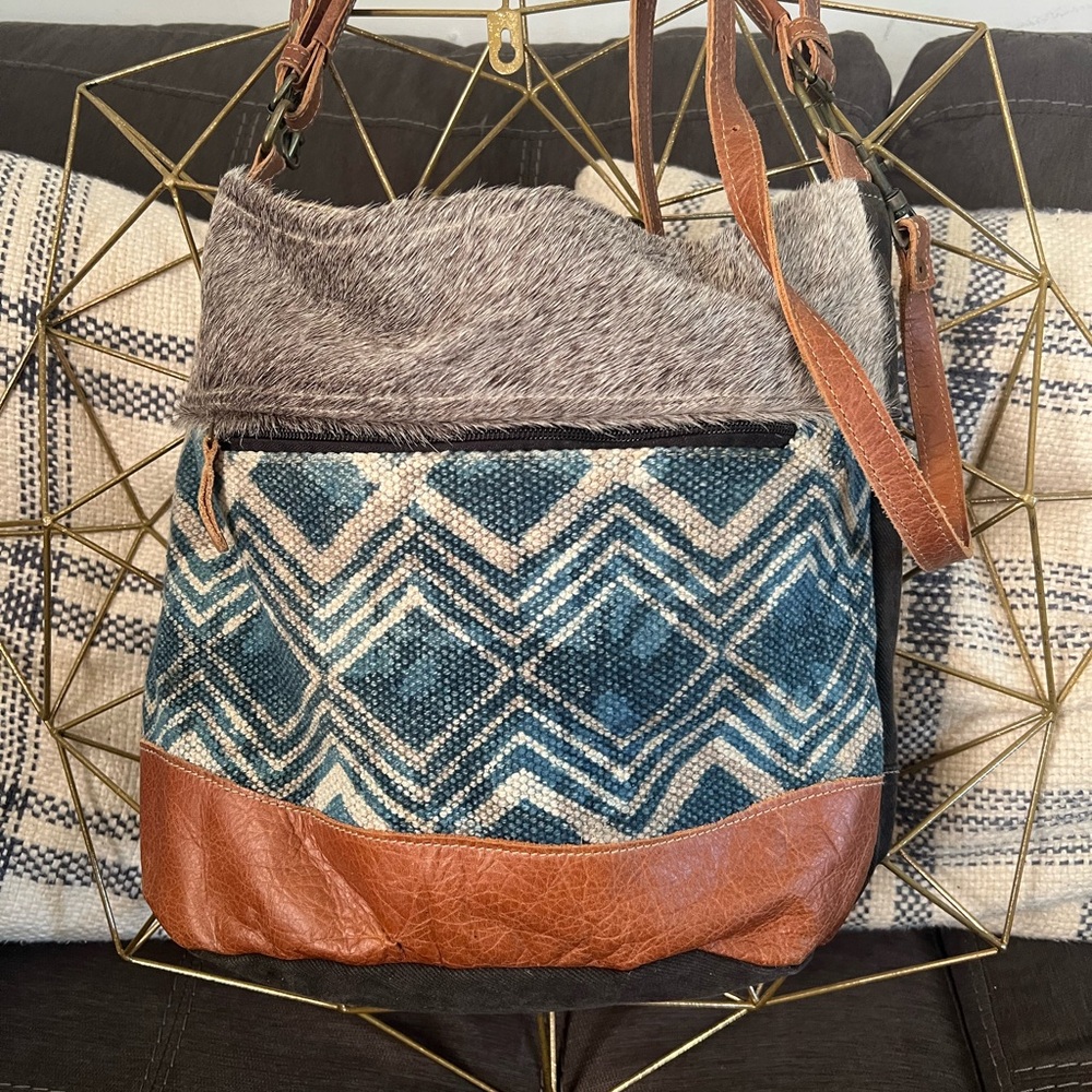 Myra bag horse, hair, canvas, and leather